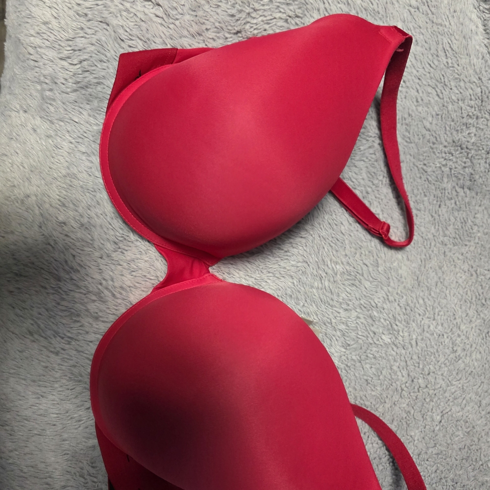PINK Victoria's Secret Vibrant Red Bra